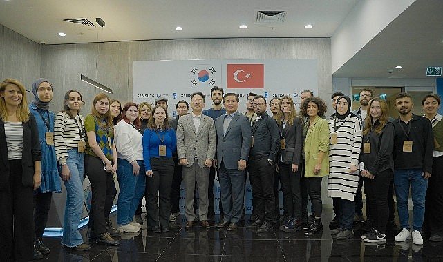 Samsung Ve Undp Innovation Campus Programi Cercevesinde Inovasyon Merkezi Nde Genclere Rehberlik Etti 397.jpg