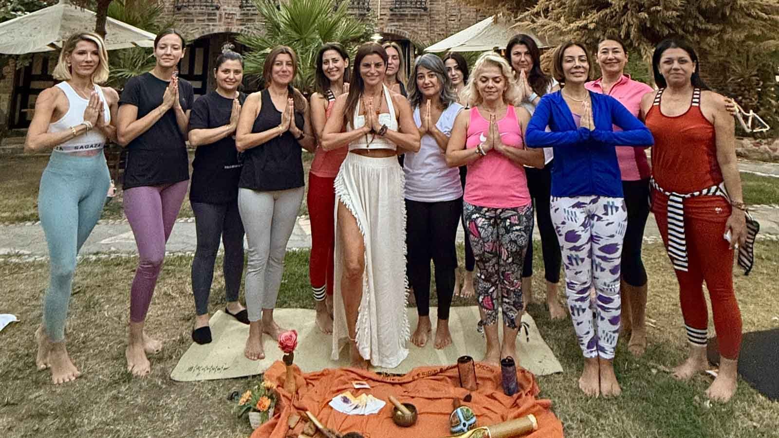 Kaz Dağları'nda Yoga Ve Wellness Kampı Ece Vahapoğlu'nun Mutluluk Formülü